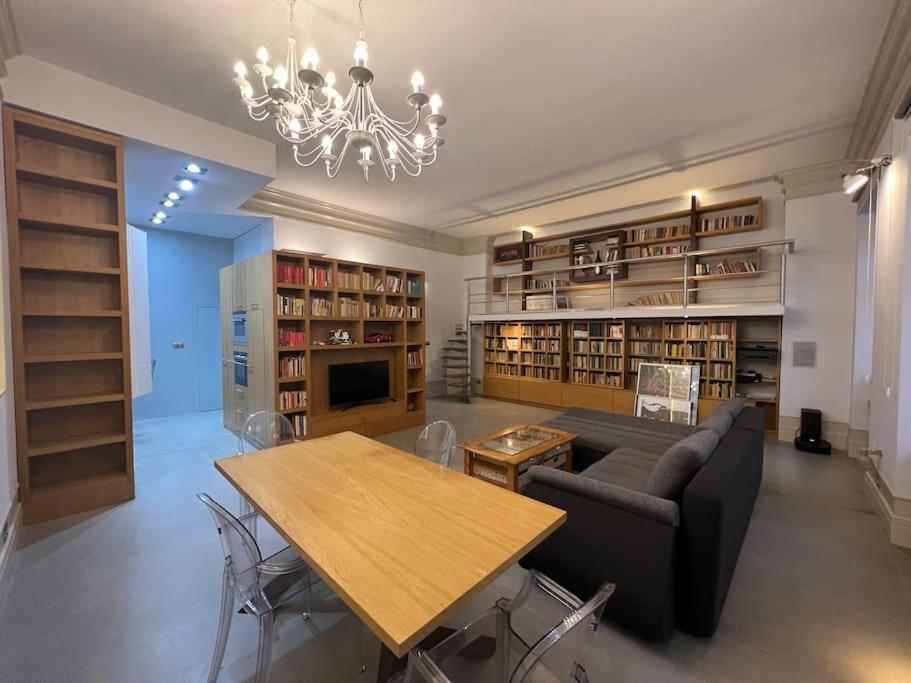 Wroclove Loft Apartment *